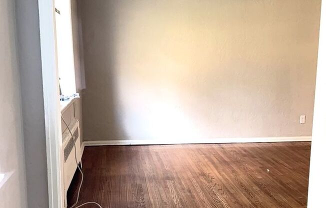 1 bed, 1 bath, 800 sqft, $1,295, Unit Unit 9-D