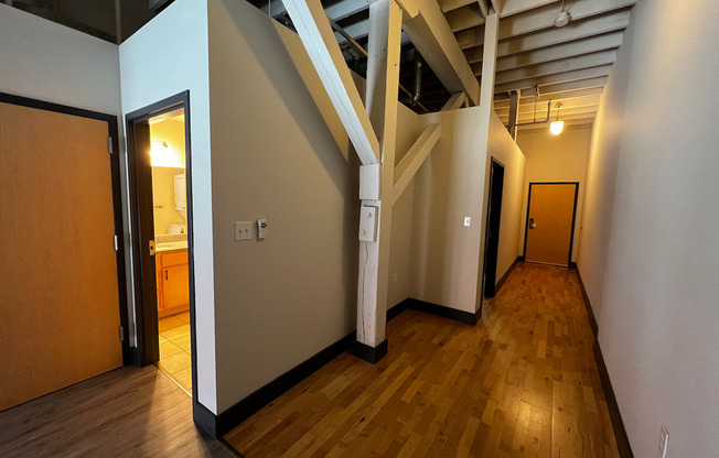 1 bed, 1 bath, 715 sqft, $1,365, Unit 248