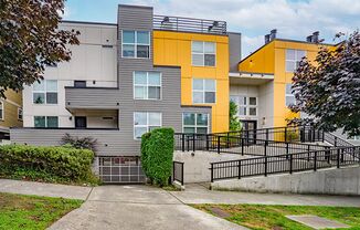 Francis Ave Apartments