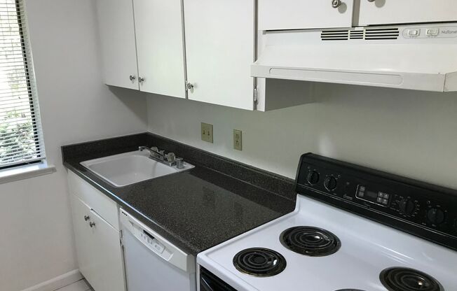 1 bed, 1 bath, $1,995, Unit # 2