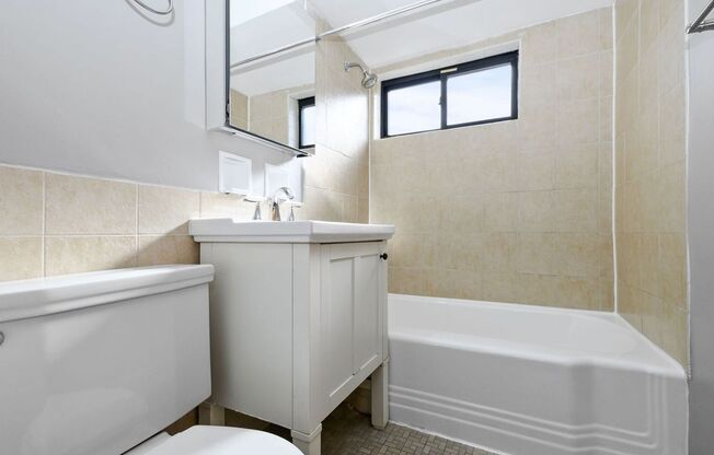 1 bed, 1 bath, 620 sqft, $2,595, Unit 10206-A2