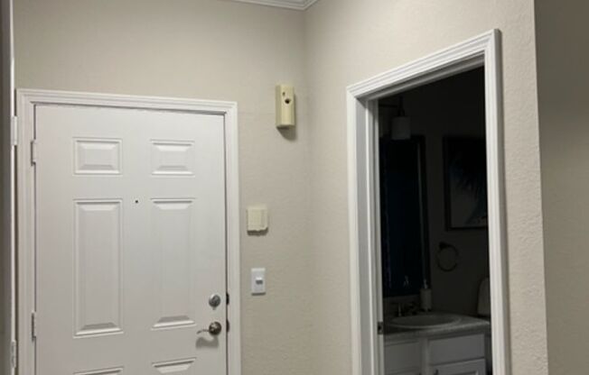 1 bed, 1 bath, 978 sqft, $1,285