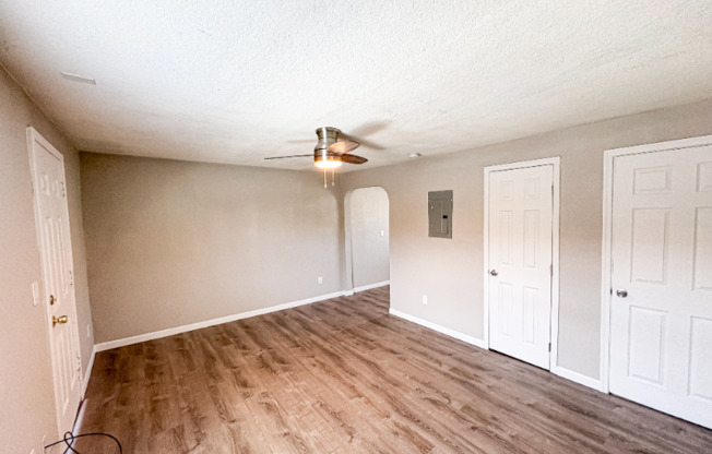 1110 E Highland Ave