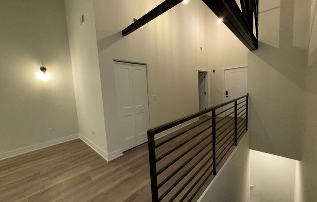 1 bed, 1.5 baths, 689 sqft, $3,375, Unit 208
