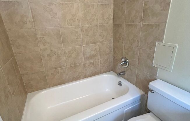1 bed, 1 bath, 700 sqft, $1,525, Unit 112