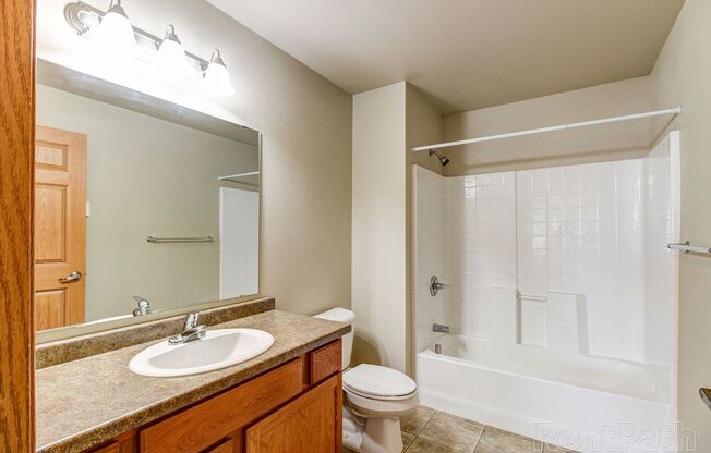 1 bed, 1 bath, 812 sqft, $1,030, Unit 3312-212