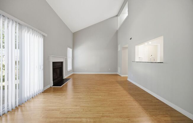 Beautiful Durham 3 Bed Townhome | Minutes from RTP & Southpoint