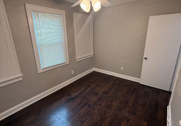 4431 THE PASEO BLVD