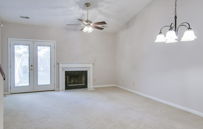 Comfortable Living Just Minutes from Downtown Durham & Duke!