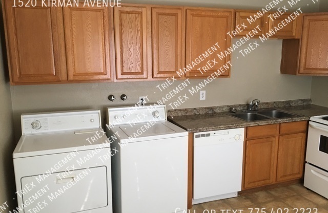 2 beds, 1 bath, 826 sqft, $1,495