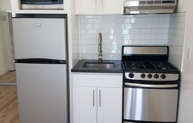 Studio, 1 bath, 230 sqft, $1,785, Unit 716- 04