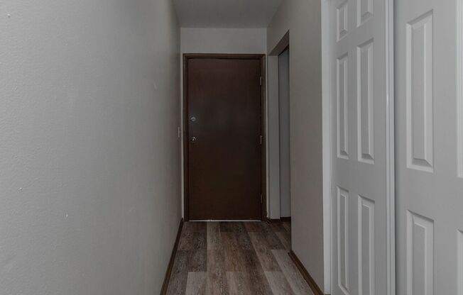 2 beds, 1 bath, 850 sqft, $795, Unit 3535 N Main Street Apt A-5