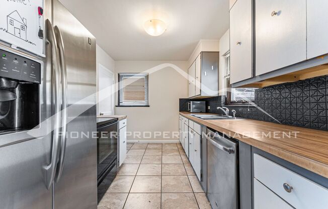 2 beds, 2 baths, $2,600