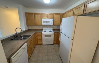 2 beds, 2 baths, 1,018 sqft, $1,450, Unit 354-3013