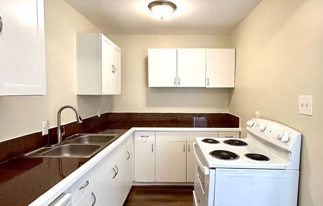1 bed, 1 bath, $835, Unit SC519