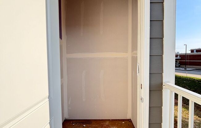 2 beds, 2 baths, 1,080 sqft, $1,075, Unit 123