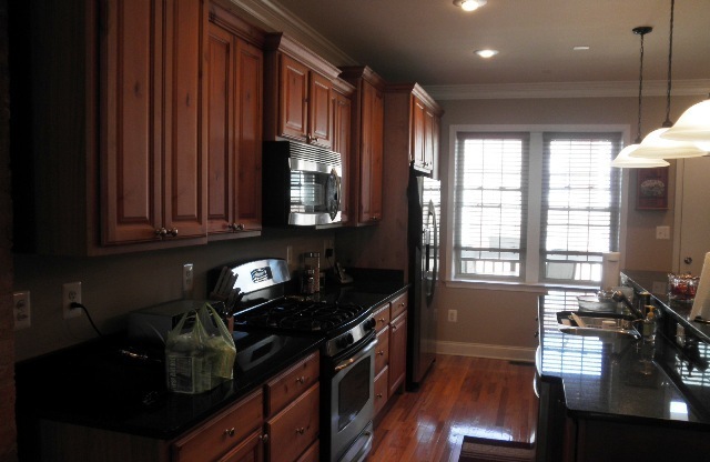 33 N. Milton Ave. - Stunning 3 bed, 3 bath Townhouse