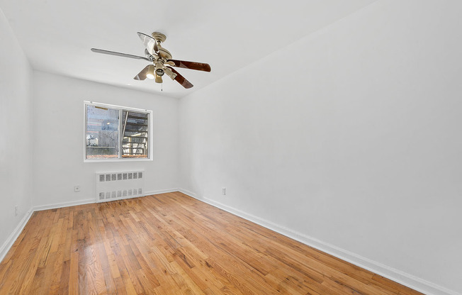 1250 E 98 ST