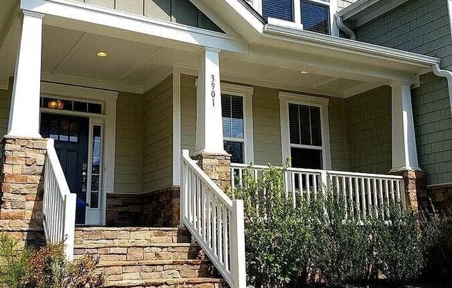 3901 GLORYBOWER WAY