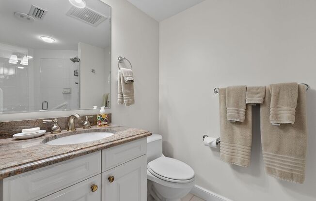 3 beds, 3 baths, 2,500 sqft, $16,000, Unit Off Season