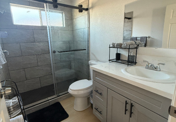 2511 1/2 W 77 ST