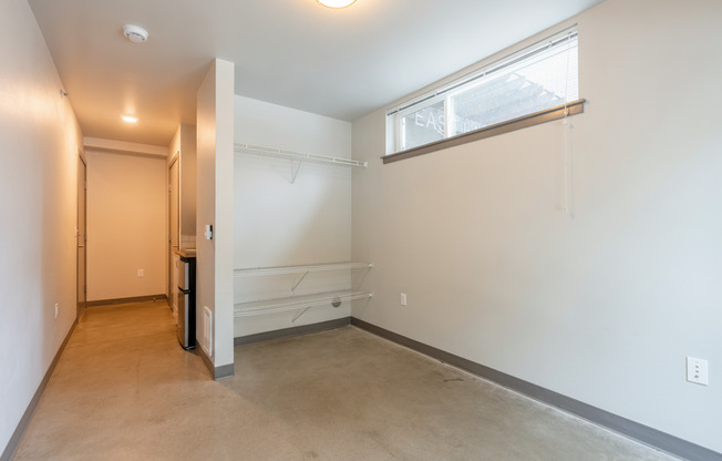 Studio, 1 bath, 207 sqft, $995, Unit 702
