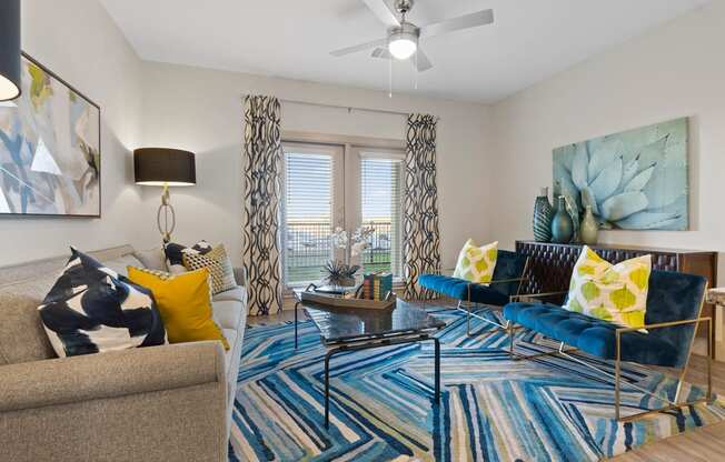 Living Room With Ceiling Fan at McCarty Commons, San Marcos, TX