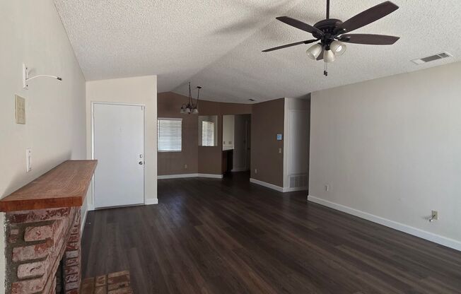 Two Bedroom, Two Bathroom Home in Beaumont!