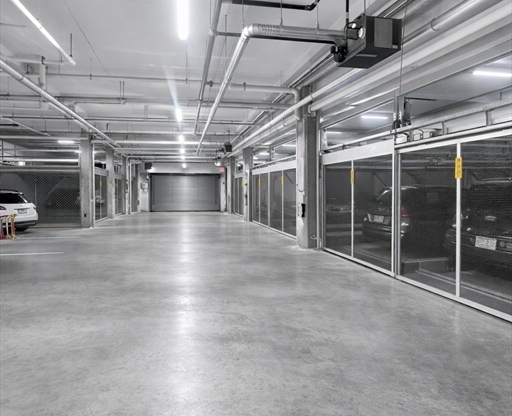 2 beds, 2 baths, 921 sqft, $4,500, Unit 505