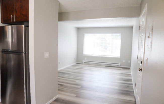 11025 16 AVE SW
