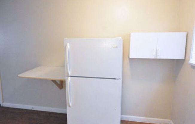 2 beds, 1 bath, $1,495, Unit 105 A