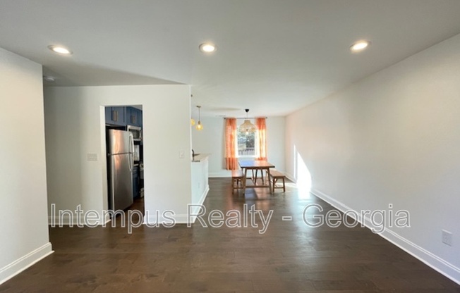 2867 JOYCE AVE