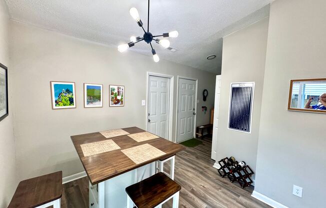 WELCOME HOME!!  3 bedroom/2 bath home in Redwing neighborhood