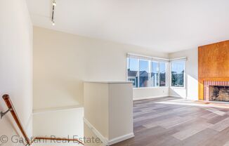 3 beds, 1 bath, $4,195, Unit # 713 R