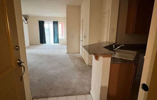 39 E Agate Ave # 402