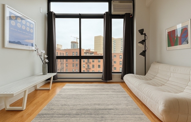 1 bed, 1 bath, 400 sqft, $2,800, Unit 304