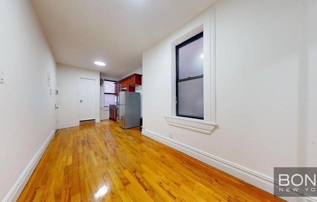 300 W 109 ST