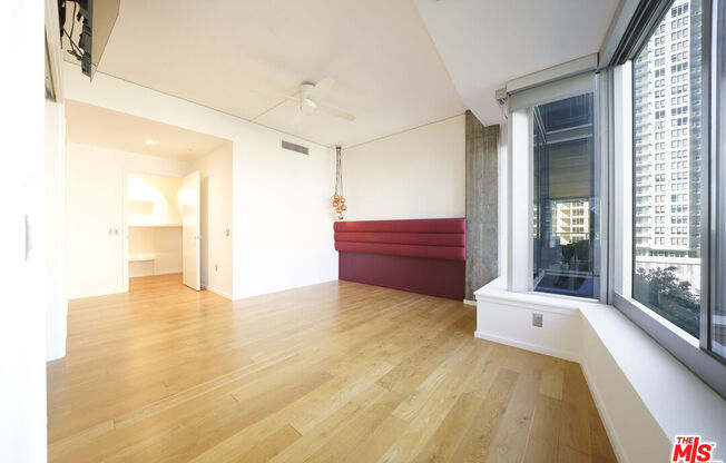 1 bed, 1.8 baths, 1,400 sqft, $3,990, Unit 817