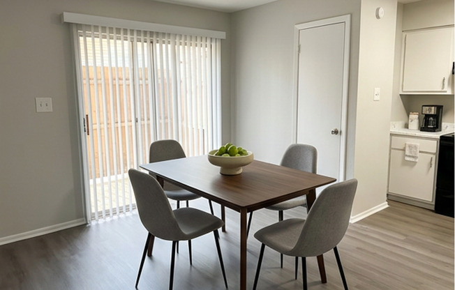 ALL BILLS PAID Apartment in the Heart of Grand Prairie