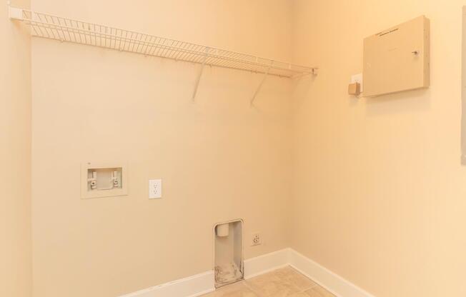 1 bed, 1 bath, 943 sqft, $1,479