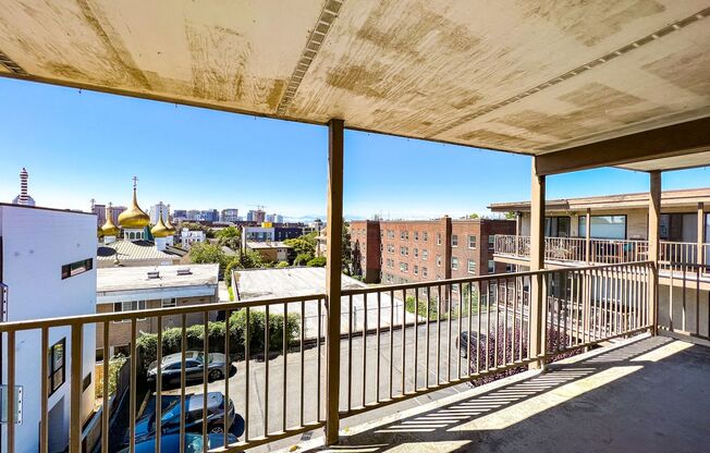 3 beds, 2 baths, 1,540 sqft, $4,895, Unit 400