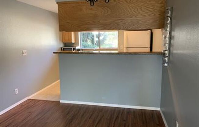 Beautiful 2 Bedroom 2 Bathroom Home in Everett!