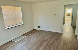 1 bed, 1 bath, $795, Unit 1191 Groesbeck Rd-1