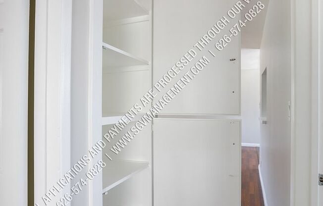 2 beds, 1 bath, 961 sqft, $2,100, Unit 13