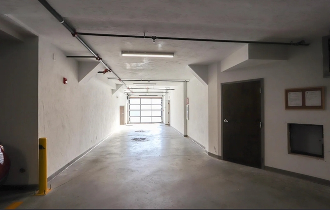 1 bed, 1 bath, 650 sqft, $3,300, Unit 5