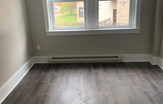 1 bed, 1 bath, 500 sqft, $925, Unit A-21