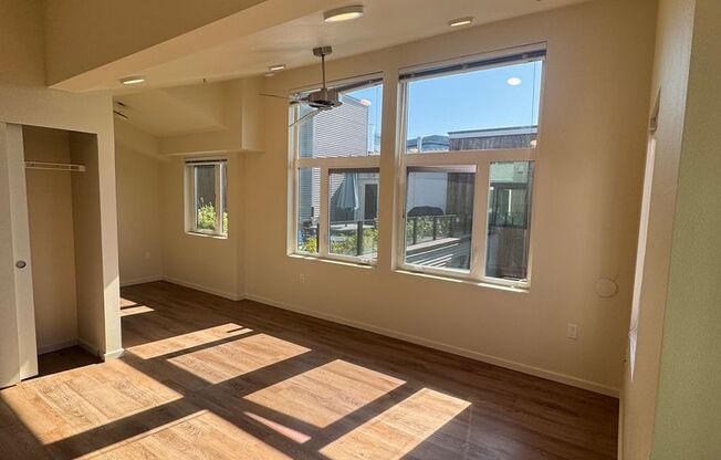 Studio, 1 bath, 179 sqft, $1,799, Unit 526