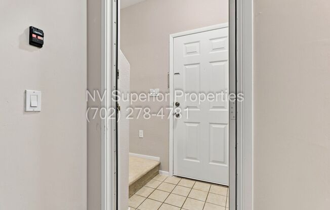 SW!! Mountains Edge!!! Gated!!! Community Pool!!! & Park!! 1 car Garage!! Upgrader front loading Washer and Dryer!!!