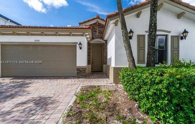 16186 SW 65th Ln # 16186 MIAMI, FL 33193