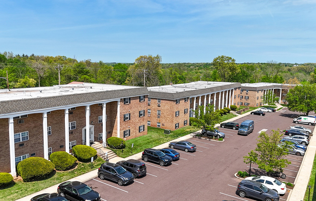 College Arms Apartments